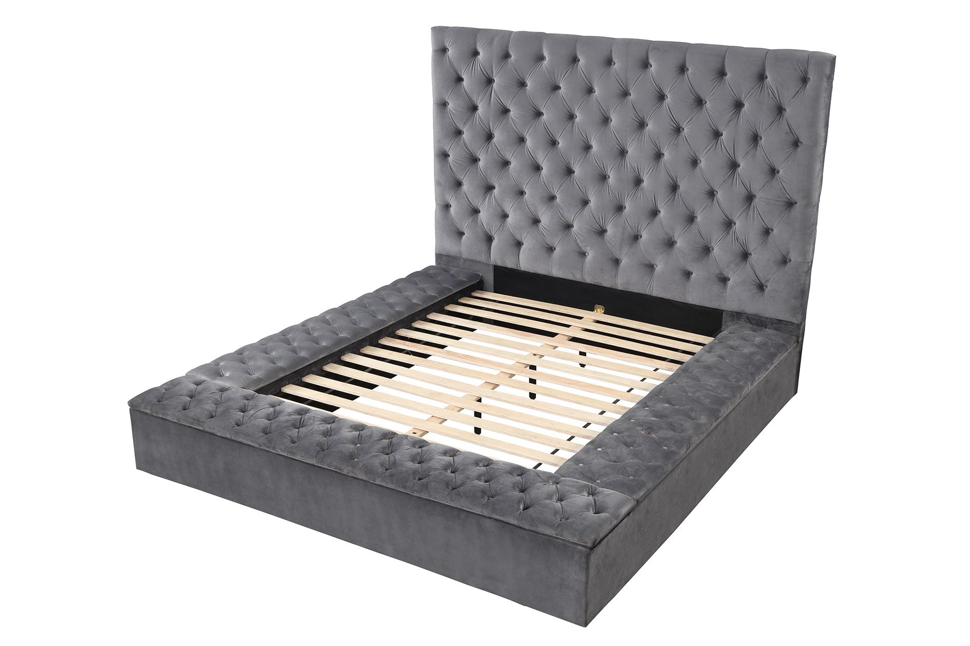 Full Size Tufted Upholstery Storage Bed made with Wood (Gray)
