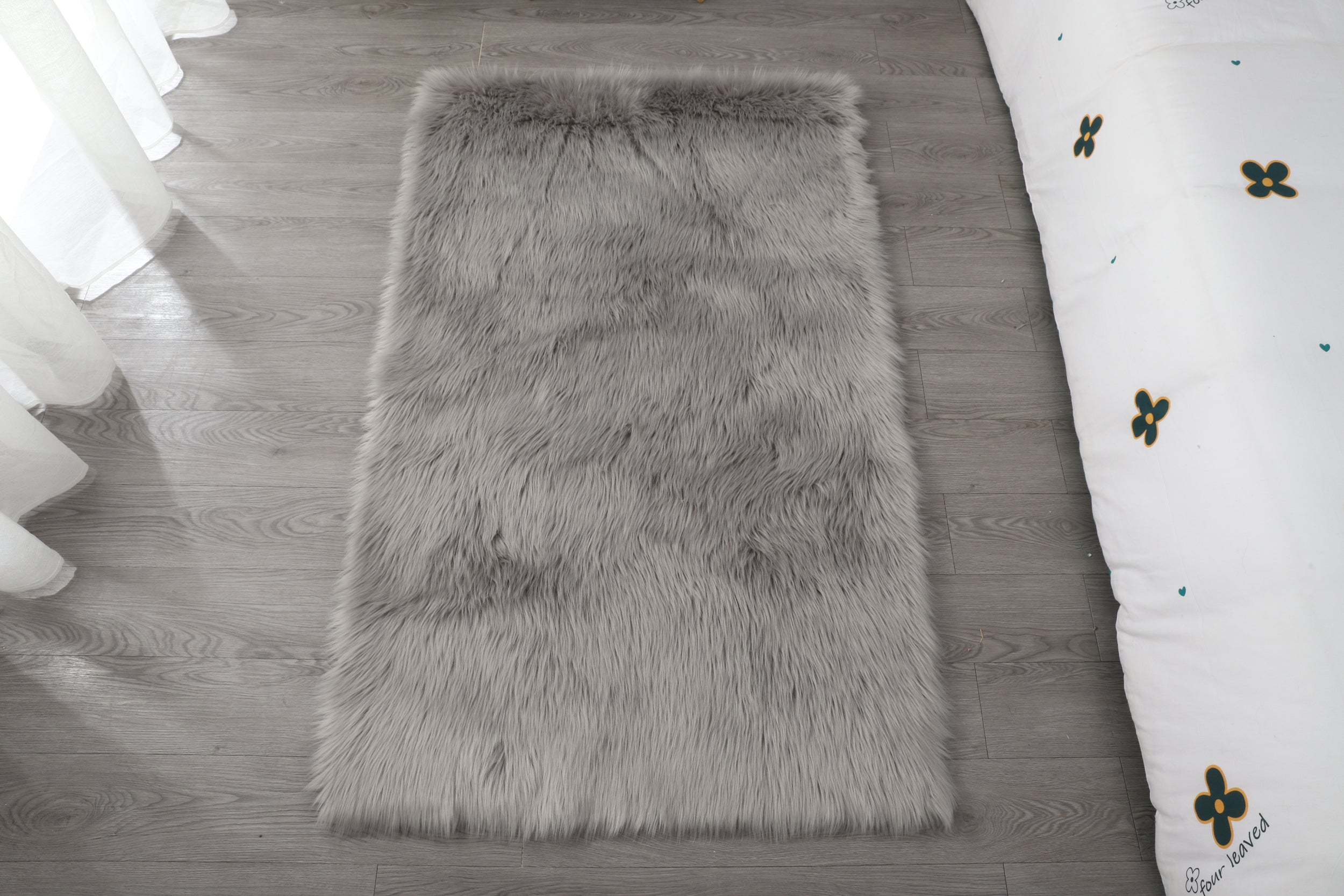 5' x 2.96' Cozy Collection Ultra Soft Fluffy Faux Fur Sheepskin Area Rug (Gray)