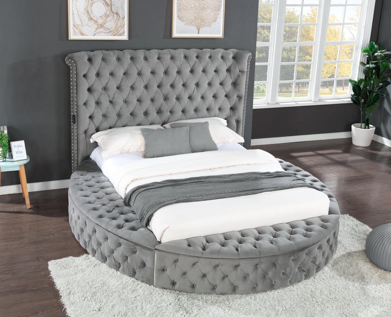 Queen Size Tufted Storage Bed made with Wood (Gray)